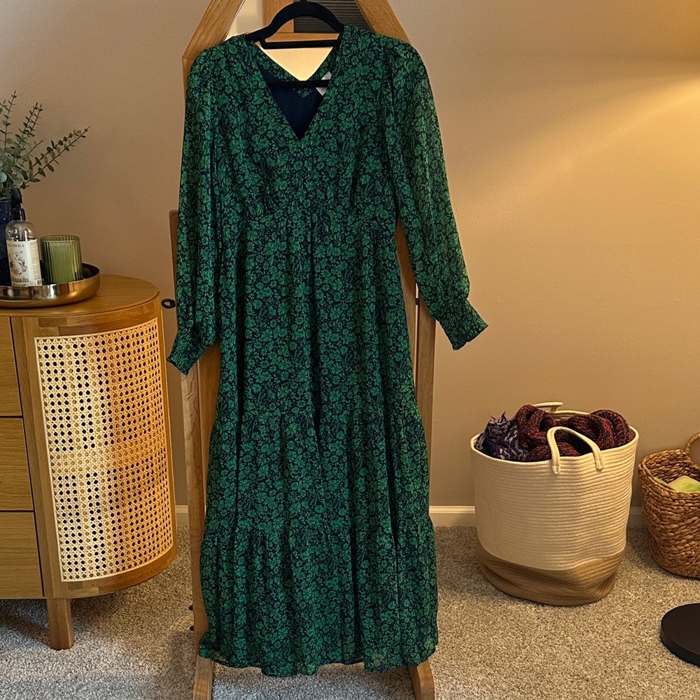 Société Green Floral V-Neck Long Sleeve Maxi Dress SP